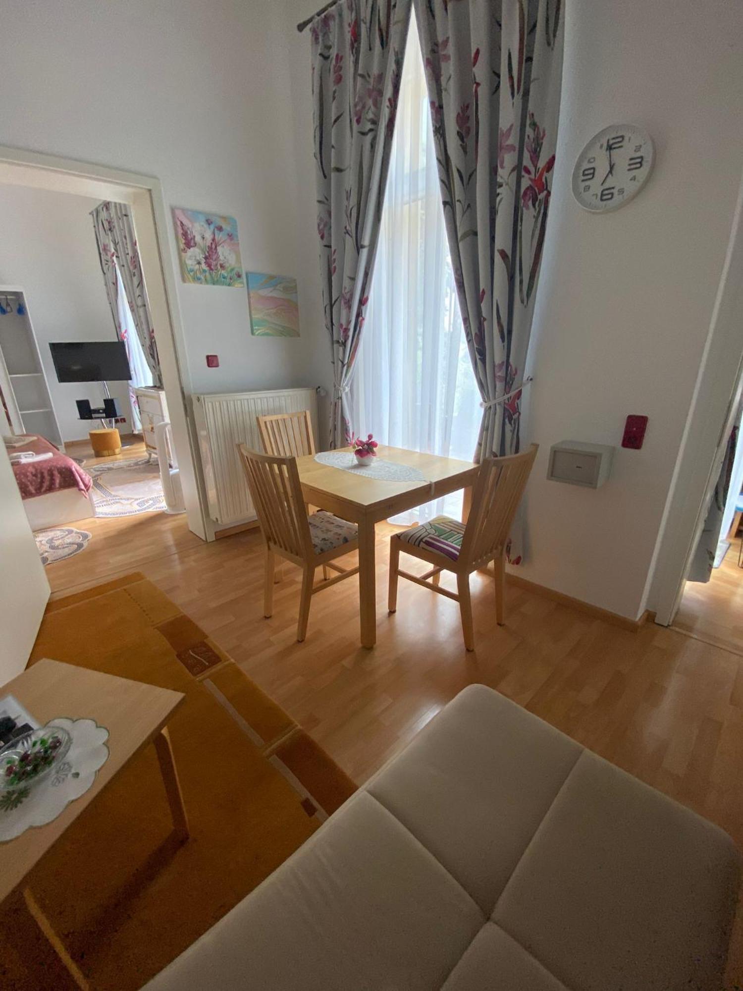 Halle  Gaestewohnung מראה חיצוני תמונה